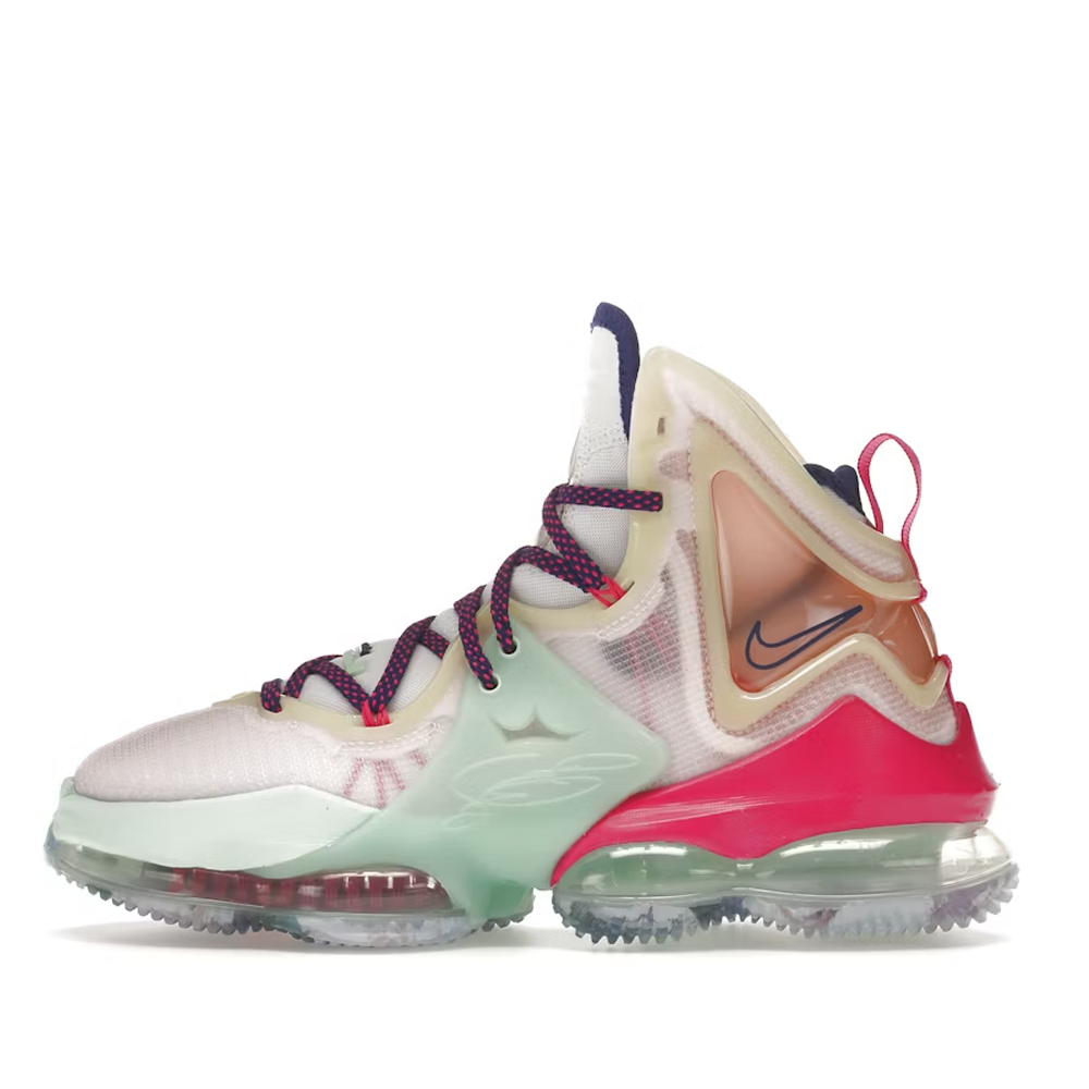 Lebron 19