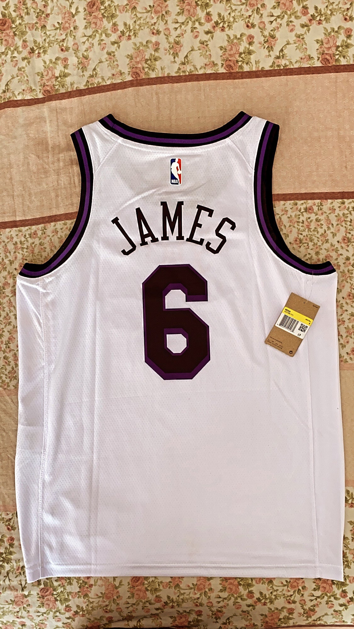 Lakers Jerseys 'Lebron James'